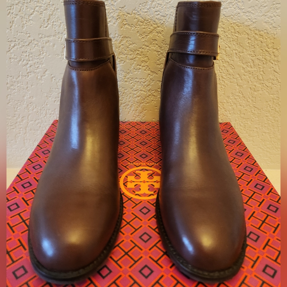 Tory Burch Brooke Ankle Bootie Calf 8.5 Brown with Box and Dustbag - Picture 2 of 11